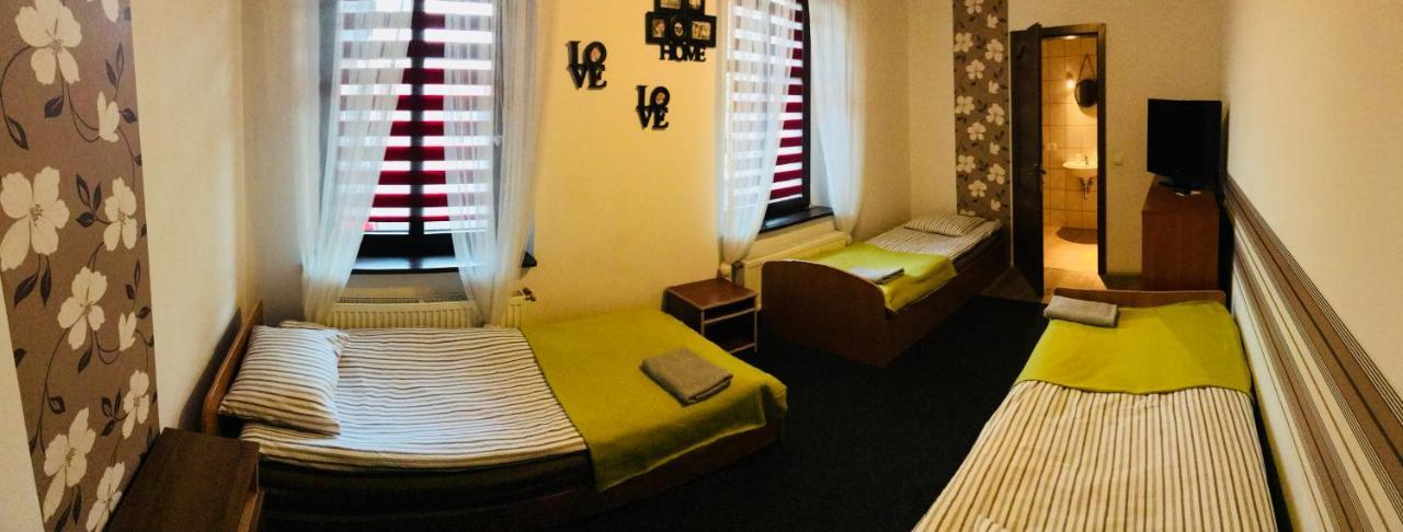 Zajazd Mysliwska Walidrogi Exteriör bild
